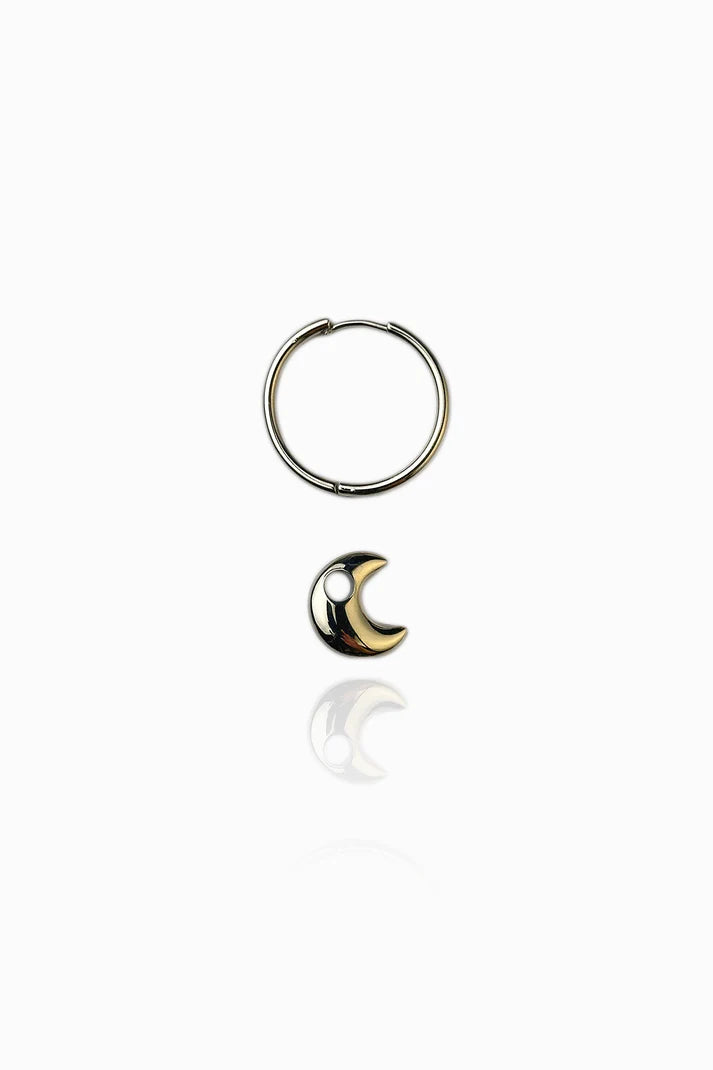 Pendentif "Lune en métal avec un trou"