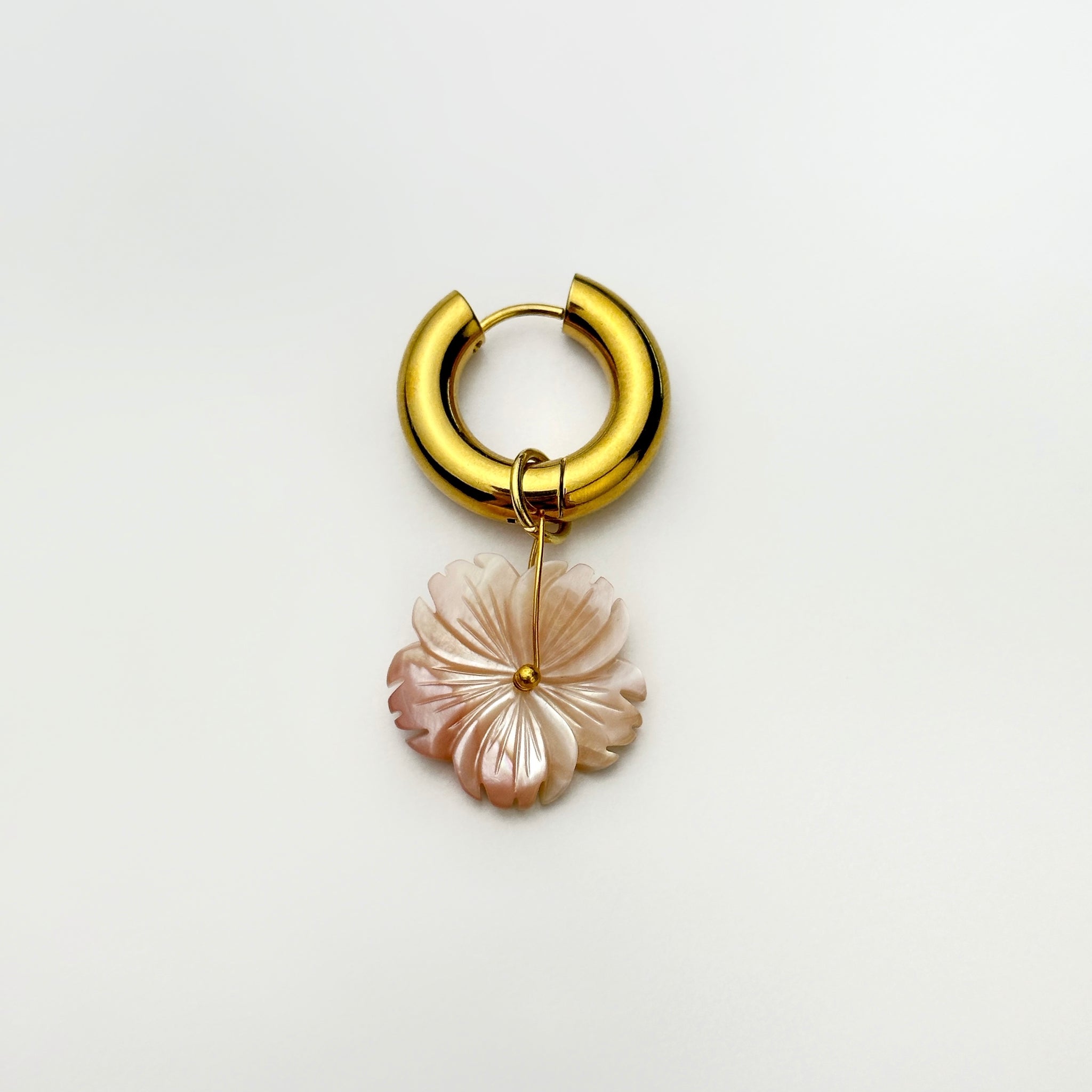 Pendentif "Fleur de nacre rose"