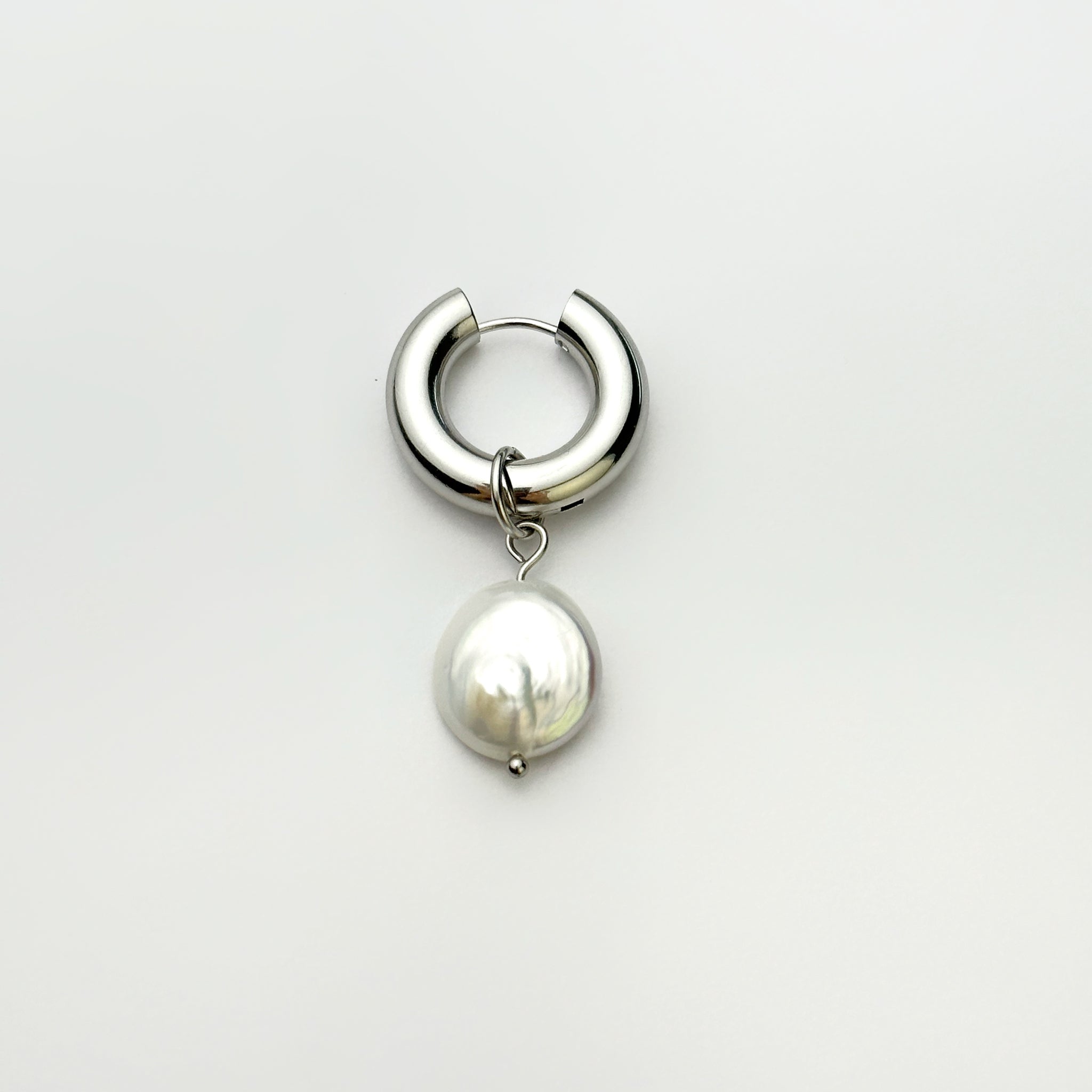 Pendant "Flat pearl"